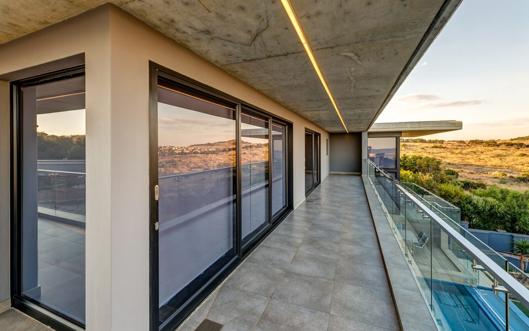 Glass & Aluminium